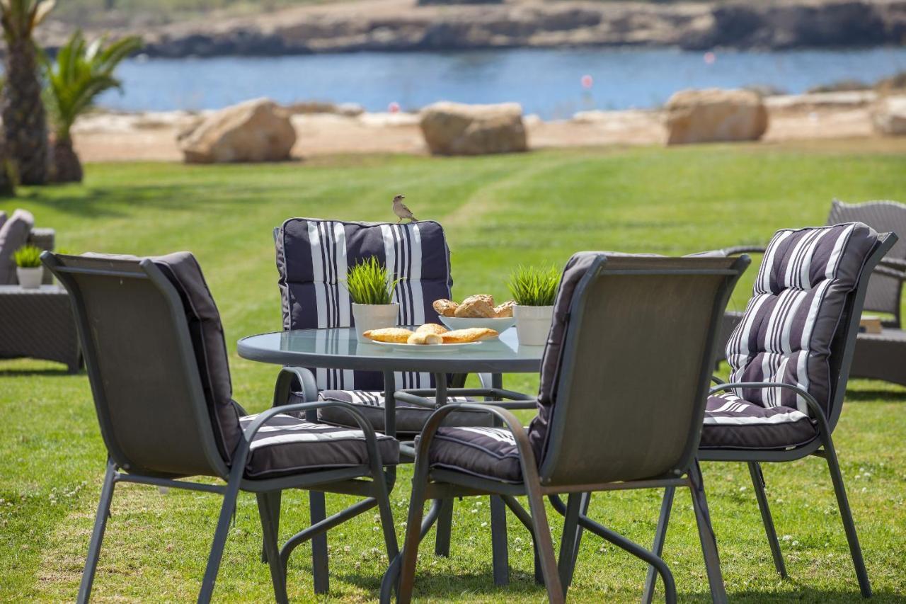 Protaras Seafront Villa Infinte Aretousa Eksteriør bilde