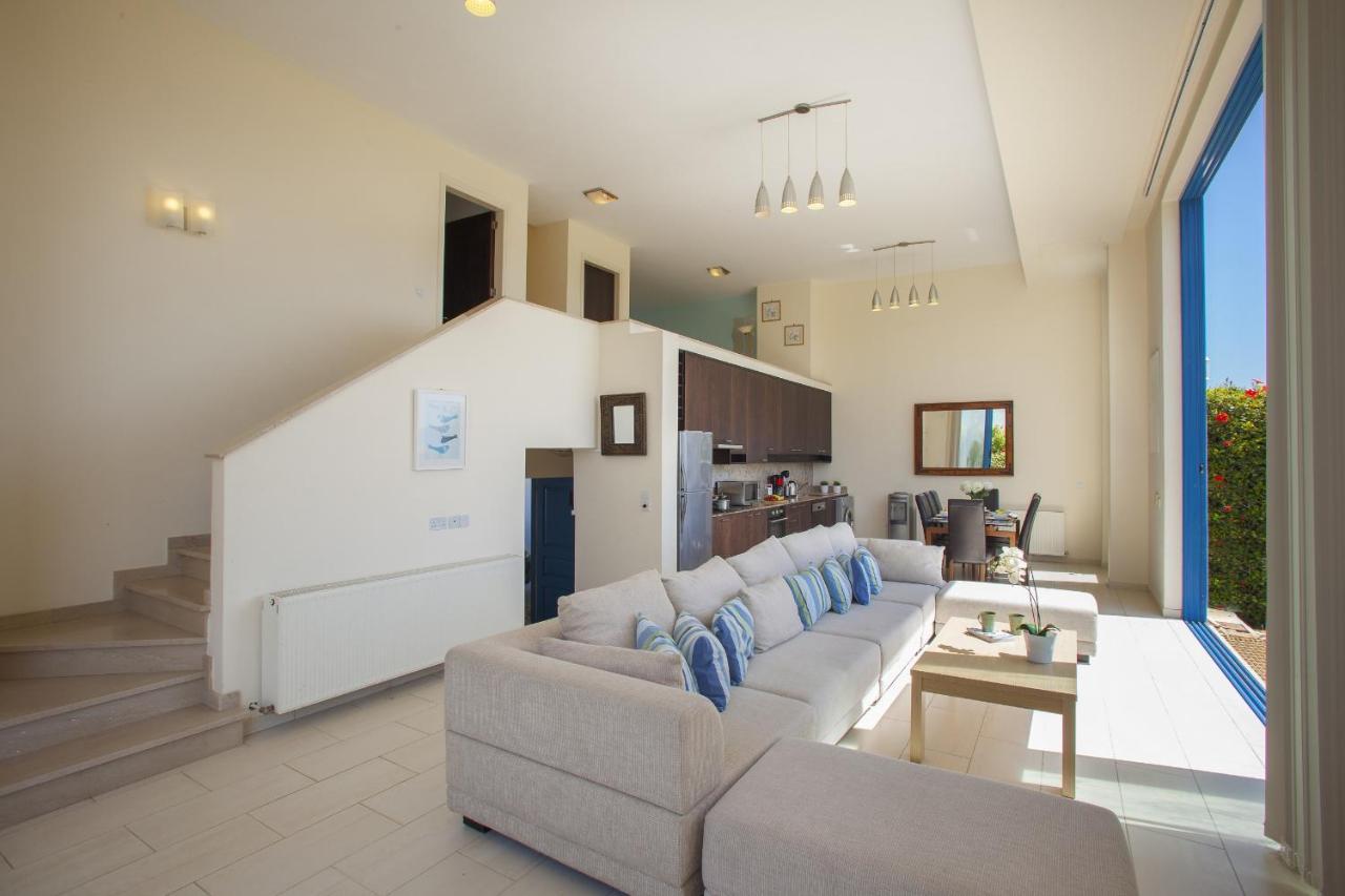 Protaras Seafront Villa Infinte Aretousa Eksteriør bilde