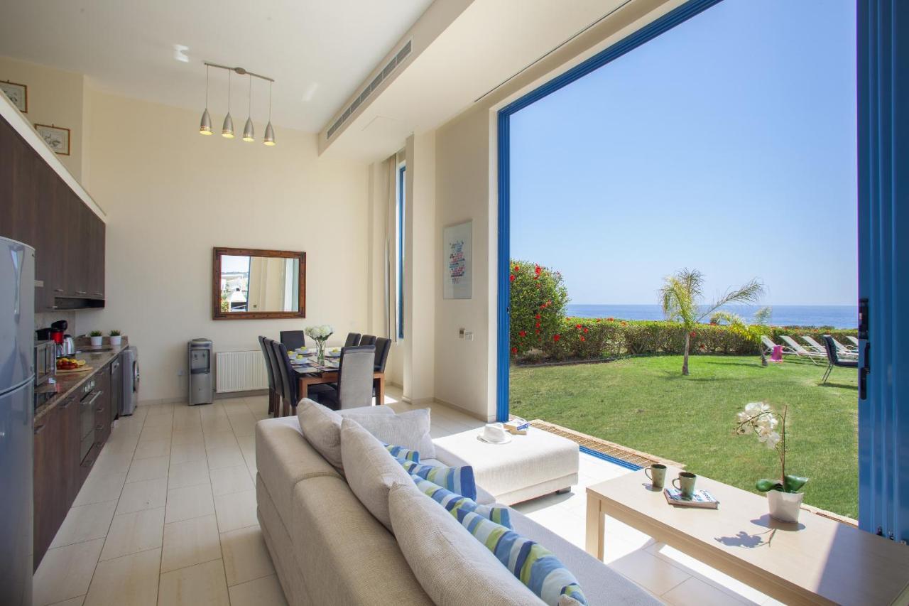 Protaras Seafront Villa Infinte Aretousa Eksteriør bilde